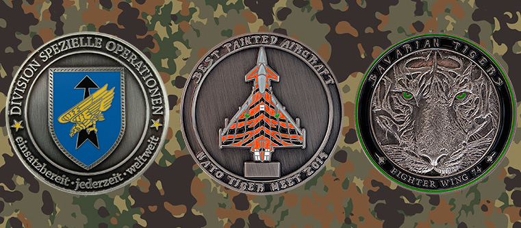 Drei individuell geprägte Challenge Coins